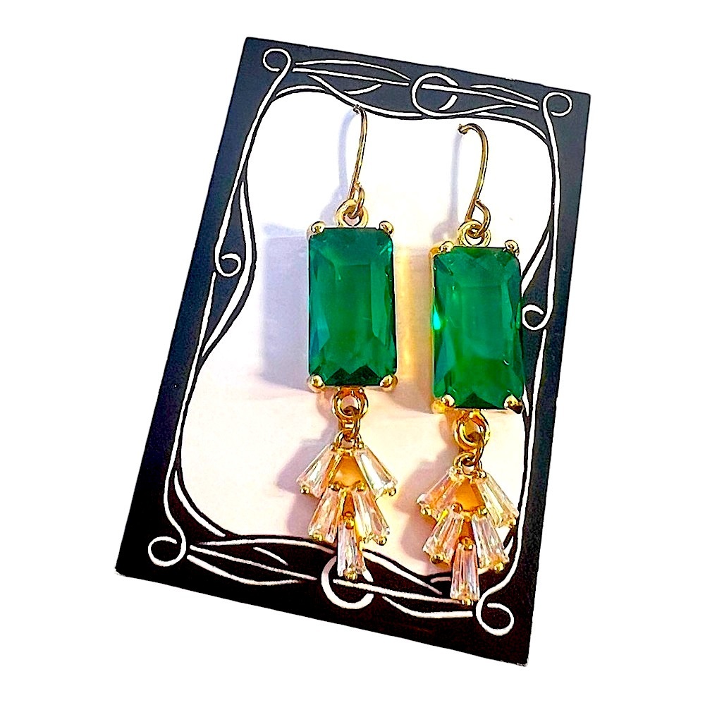 Emerald Green Gold Tone Earrings with Faux Green Emeralds NEW WITH TAGS/BOX - Picture 13 of 13